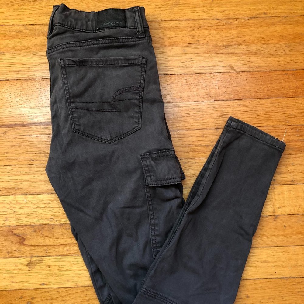 American Eagle Cargo - Size 4